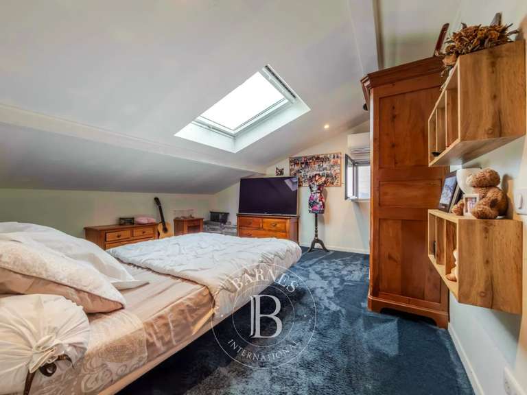 Maison Saint-Jorioz - 4 chambres - 174m²