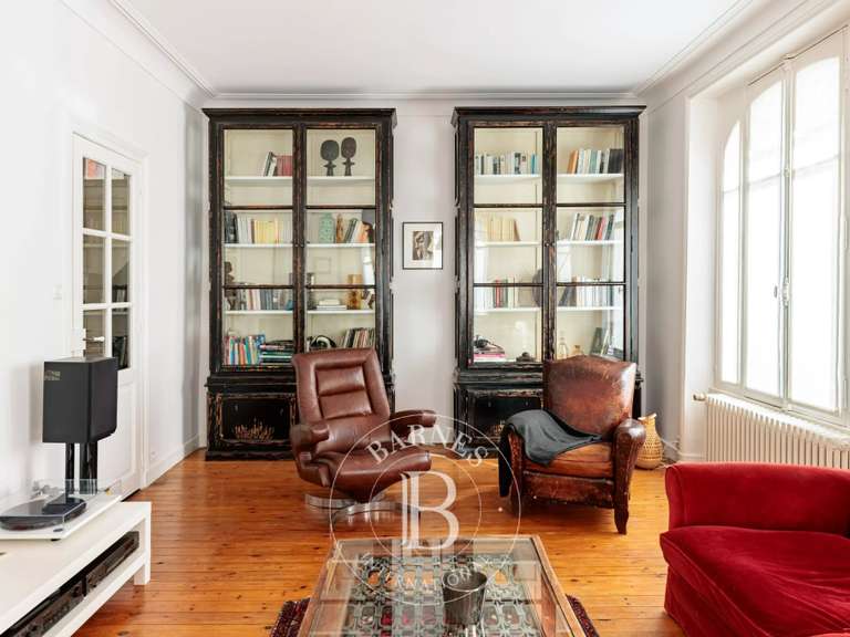 Maison Nantes - 6 chambres - 203m²