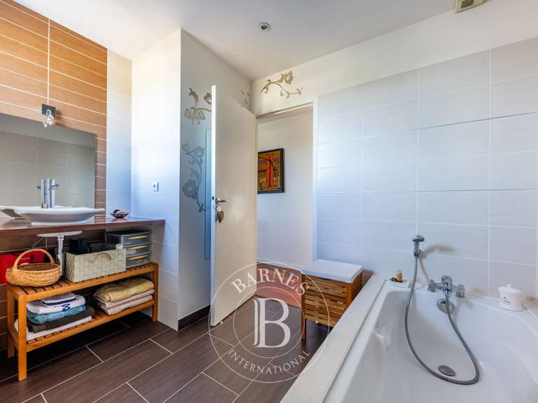 Maison Nantes - 5 chambres - 203m²