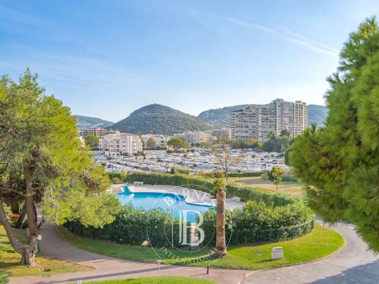 Appartement Mandelieu-la-Napoule - 3 chambres - 175m²