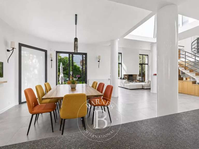 Maison Saint-Maur-des-Fossés - 5 chambres - 320m²