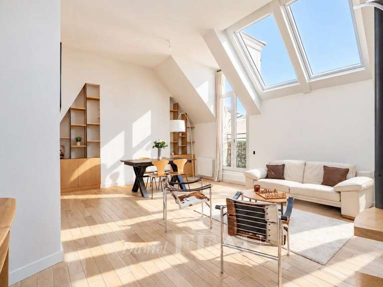 Appartement Paris 6e - 2 chambres - 68m²
