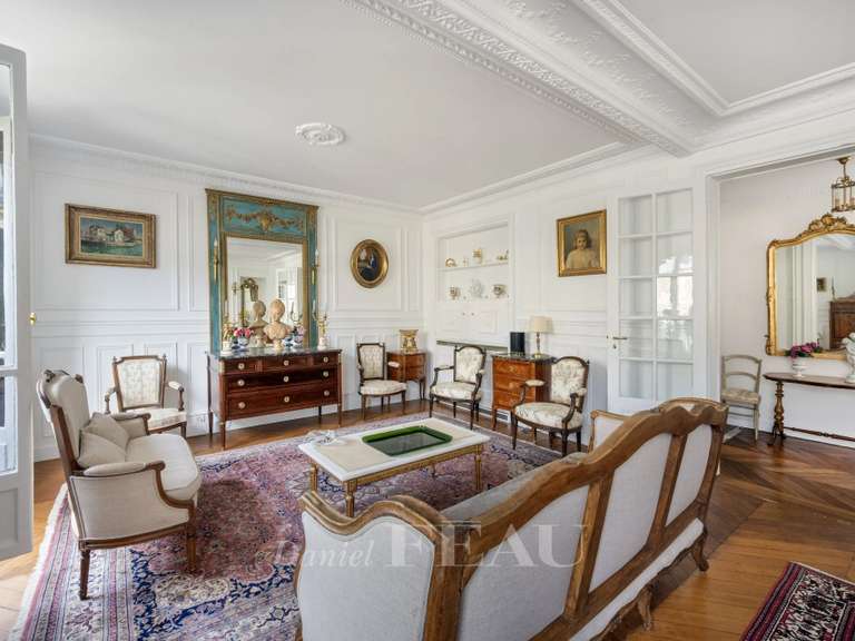 Appartement Paris 7e - 4 chambres - 115m²