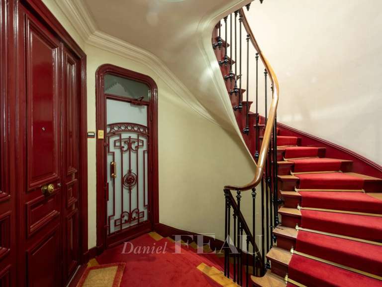Appartement Paris 7e - 4 chambres - 115m²