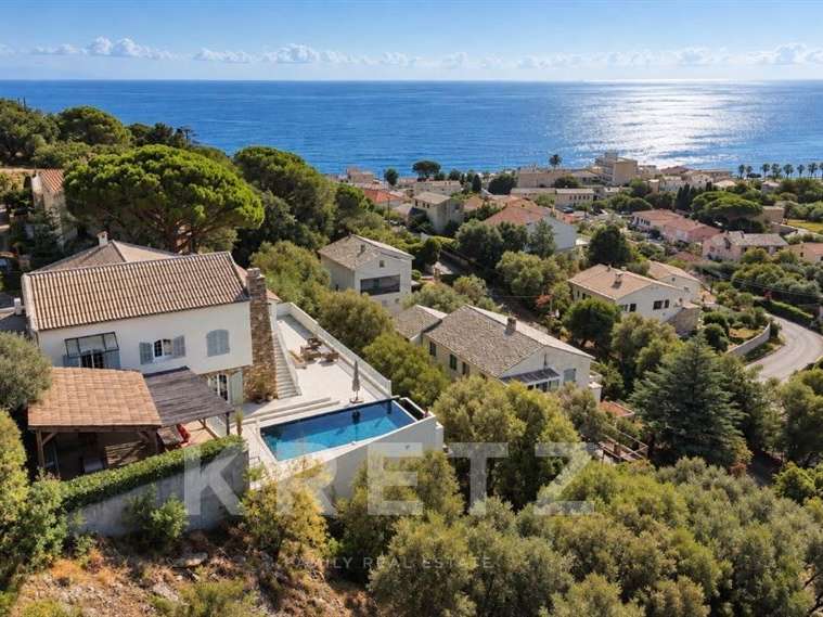Maison avec Vue sur mer Santa-Maria-di-Lota - 6 chambres - 280m²