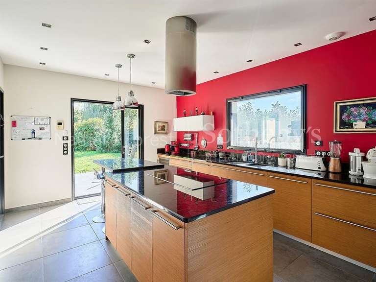 Maison Mérignies - 5 chambres - 220m²