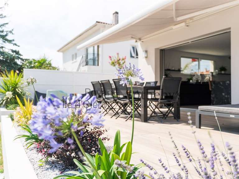 House Vaux-sur-Mer - 4 bedrooms - 180m²