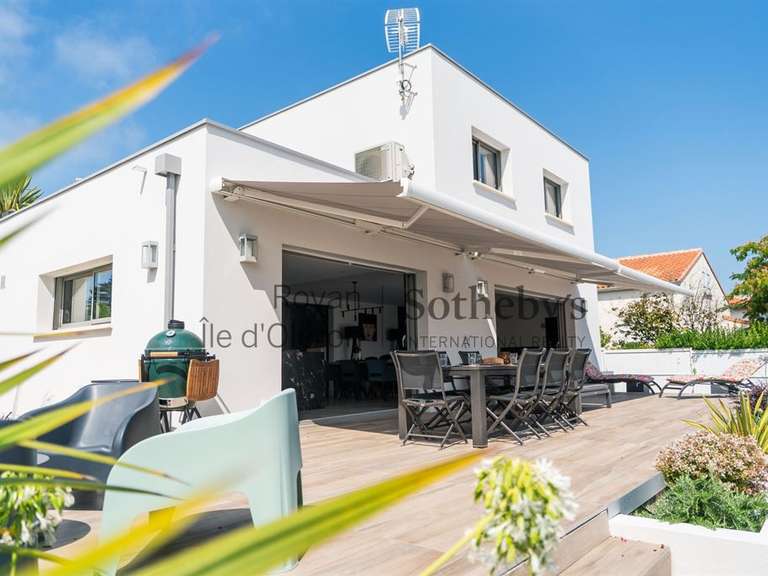 House Vaux-sur-Mer - 4 bedrooms - 180m²