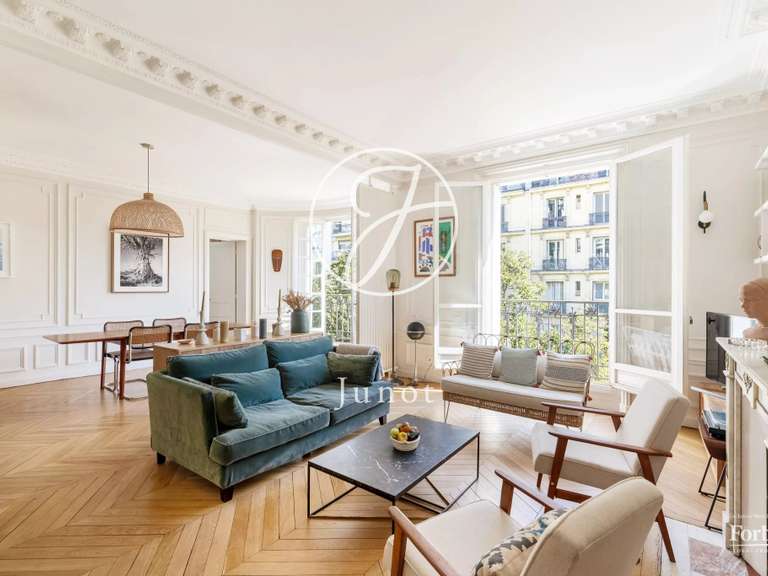 Appartement Paris 18e - 2 chambres - 100m²