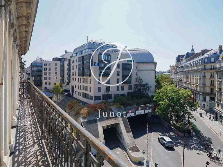 Appartement Paris 1er - 2 chambres - 109m²
