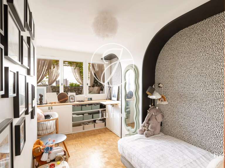 Appartement Paris 18e - 3 chambres - 80m²