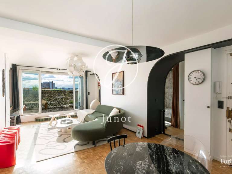 Appartement Paris 18e - 3 chambres - 80m²