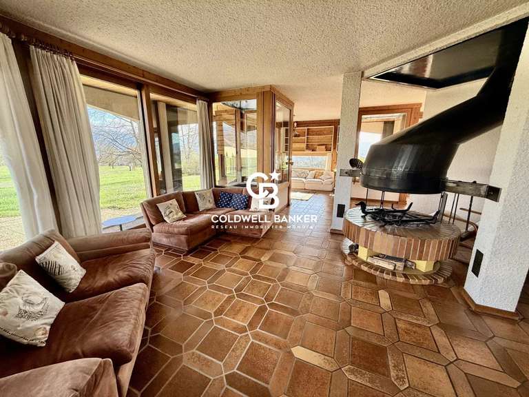 Maison Fillinges - 7 chambres - 250m²