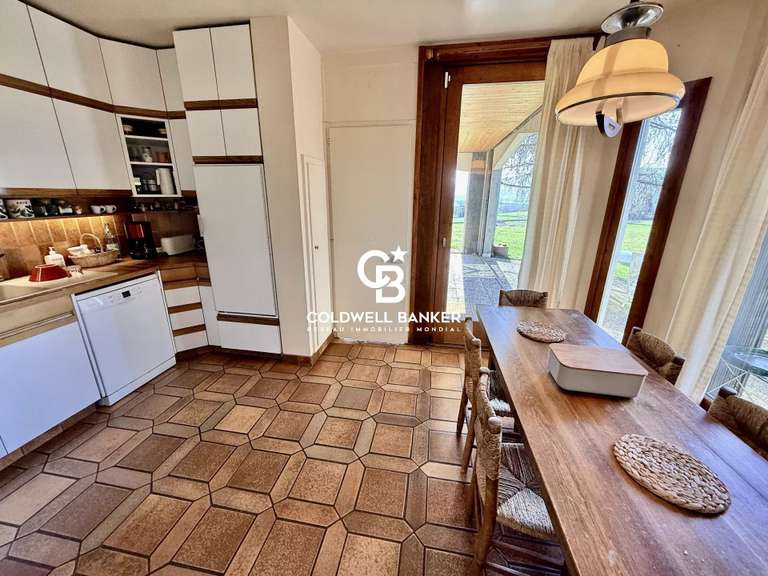 Maison Fillinges - 7 chambres - 250m²