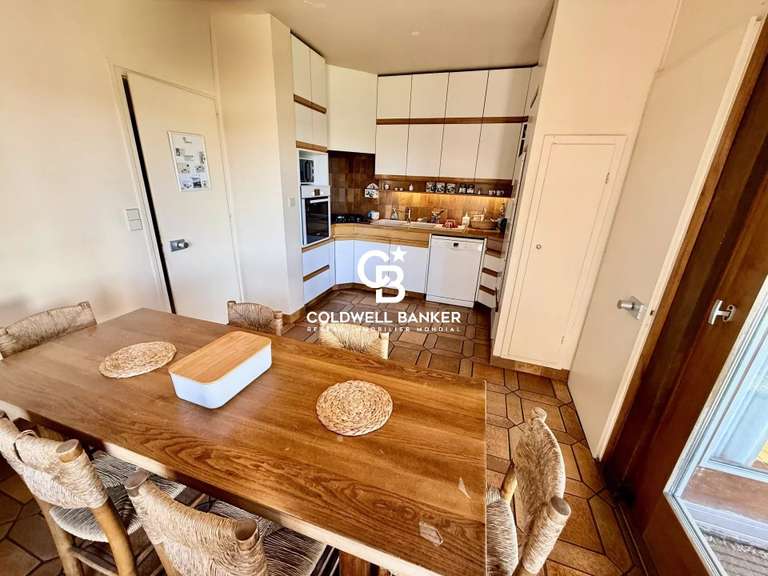 Maison Fillinges - 7 chambres - 250m²