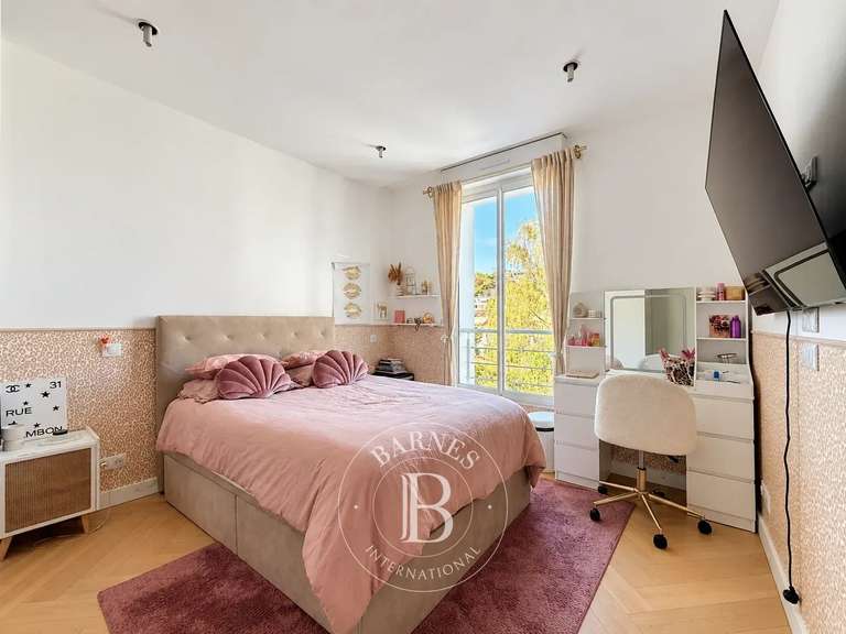 Maison Nogent-sur-Marne - 6 chambres - 280m²