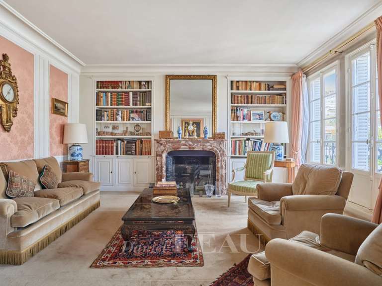 Appartement Paris 7e - 4 chambres - 170m²