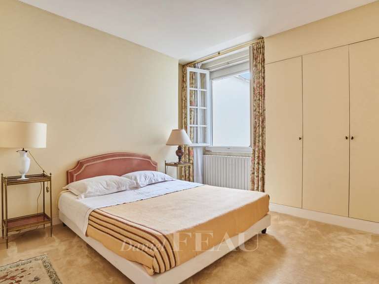 Appartement Paris 7e - 4 chambres - 170m²