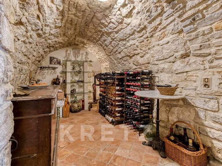 Maison Pierrevert - 5 chambres - 318m²
