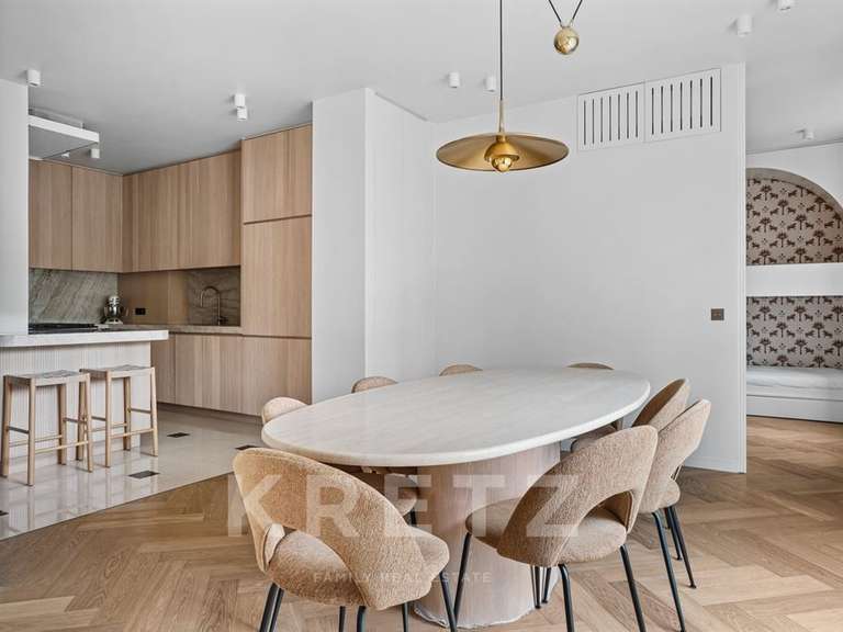 Apartment Paris 16e - 3 bedrooms - 170m²