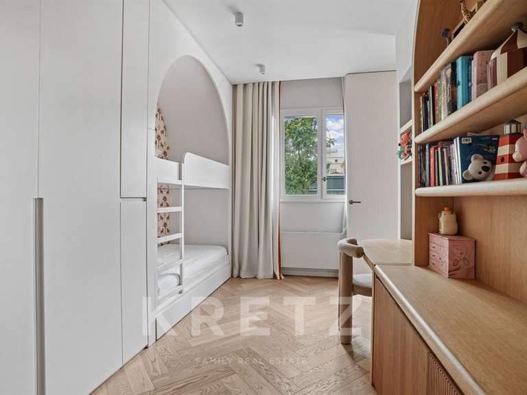 Apartment Paris 16e - 3 bedrooms - 170m²