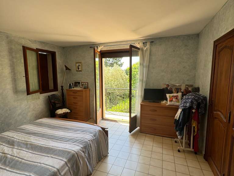 House Granges-les-Beaumont - 4 bedrooms - 190m²
