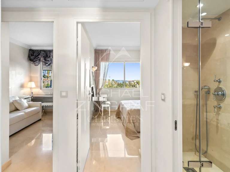 Apartment with Sea view Cannes - 3 bedrooms - 117m²
