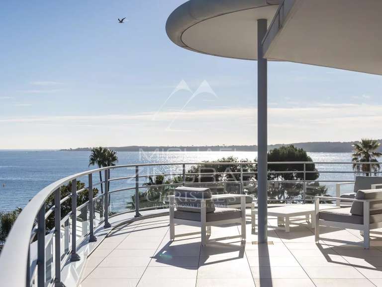 Apartment with Sea view Cannes - 3 bedrooms - 145m²