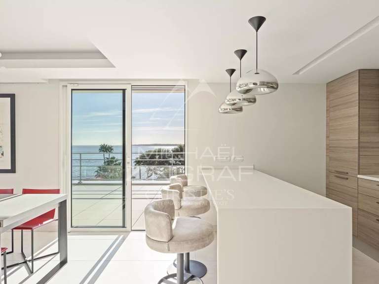 Apartment with Sea view Cannes - 3 bedrooms - 145m²