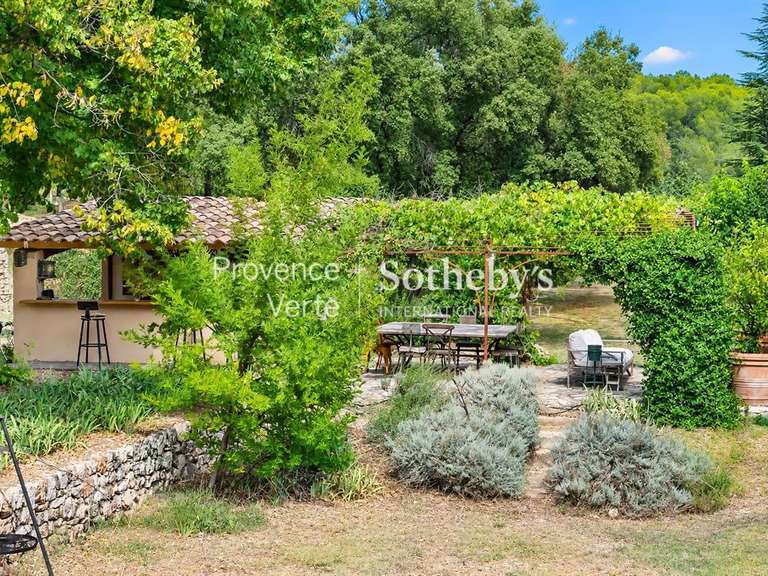 Propriété Cotignac - 5 chambres - 302m²