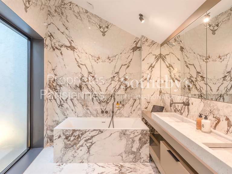 Appartement Paris 2e - 3 chambres - 321m²