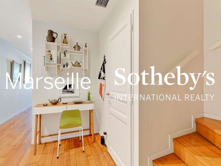Appartement Marseille 7e - 2 chambres - 110m²