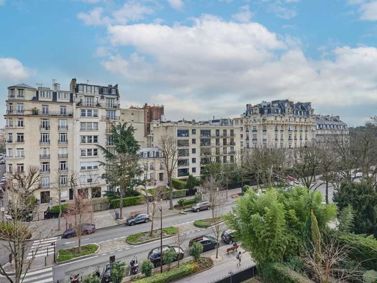 Apartment Neuilly-sur-Seine - 3 bedrooms - 127m²
