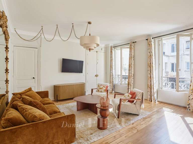 Appartement Paris 1er - 2 chambres - 87m²