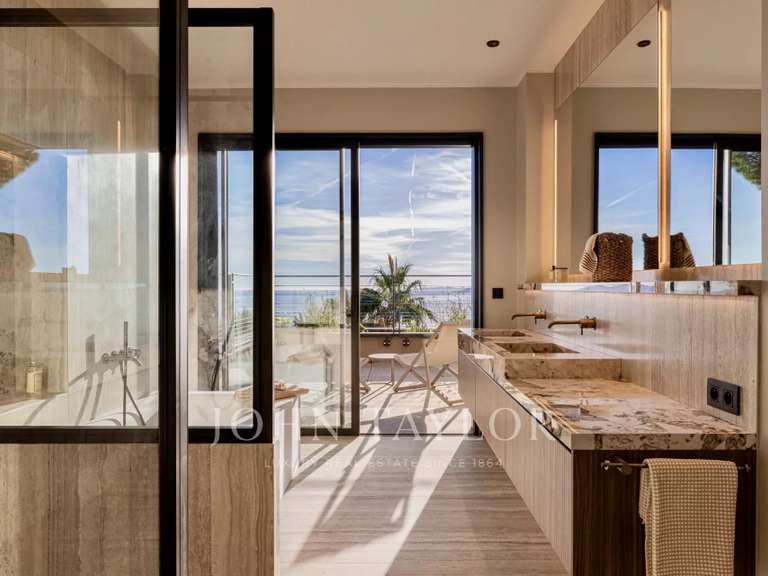 Property Rayol-Canadel-sur-Mer - 6 bedrooms - 440m²