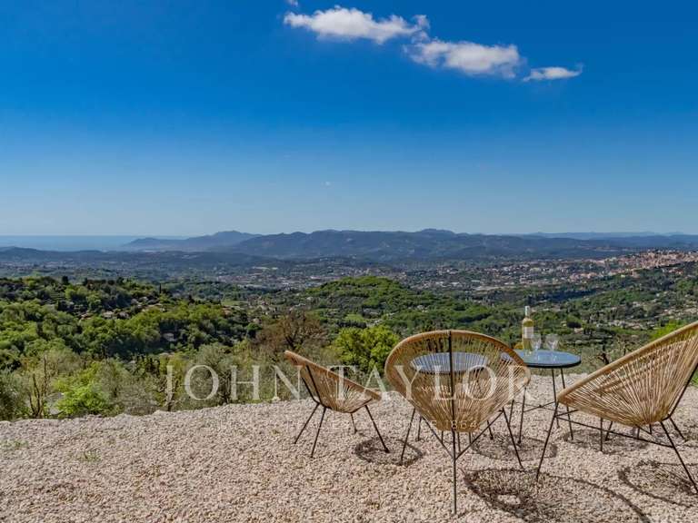 House Châteauneuf-Grasse - 5 bedrooms - 247m²
