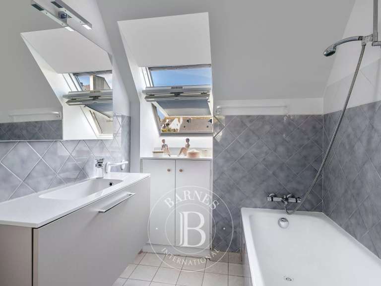 Maison Séné - 4 chambres - 175m²
