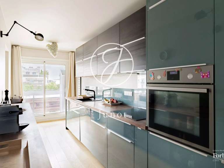 Appartement Paris 17e - 3 chambres - 114m²
