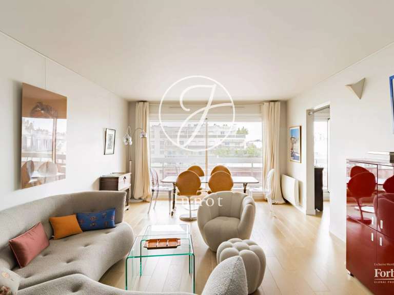 Appartement Paris 17e - 3 chambres - 114m²