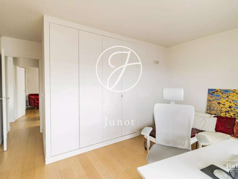 Appartement Paris 17e - 3 chambres - 114m²