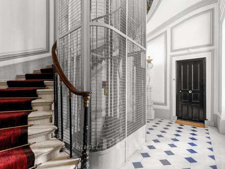Appartement Paris 1er - 3 chambres - 195m²