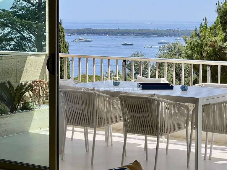 Apartment with Sea view Cannes - 2 bedrooms - 142m²