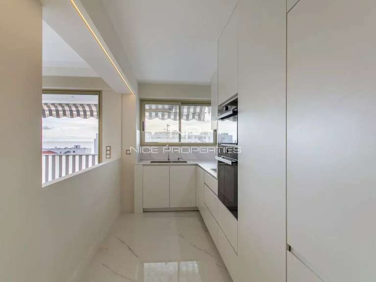 Apartment Juan-les-pins - 2 bedrooms - 81m²