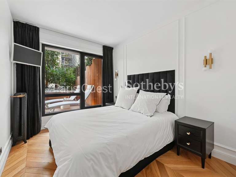 Appartement Paris 11e - 2 chambres - 65m²