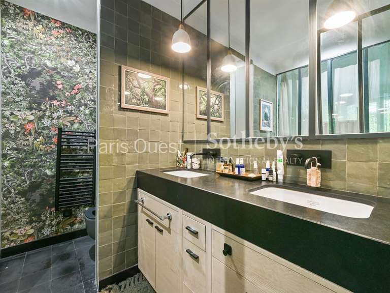 Appartement Paris 16e - 2 chambres - 81m²