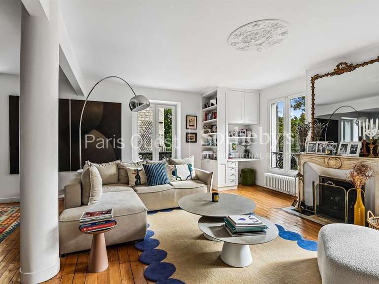 Appartement Paris 16e - 2 chambres - 117m²