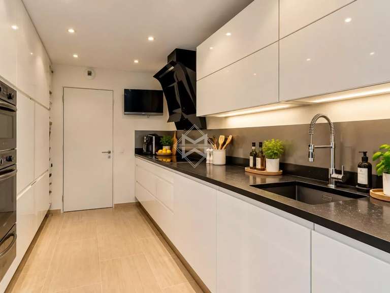Villa Bormes-les-Mimosas - 5 chambres - 250m²