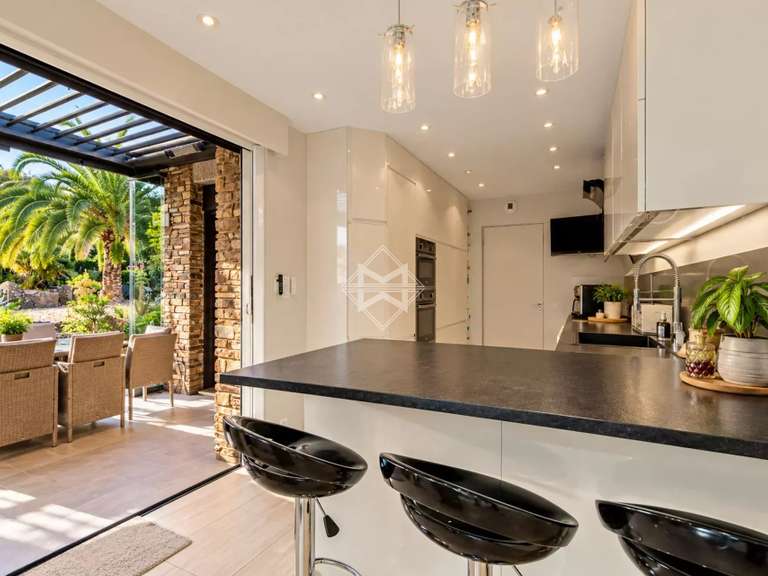 Villa Bormes-les-Mimosas - 5 chambres - 250m²