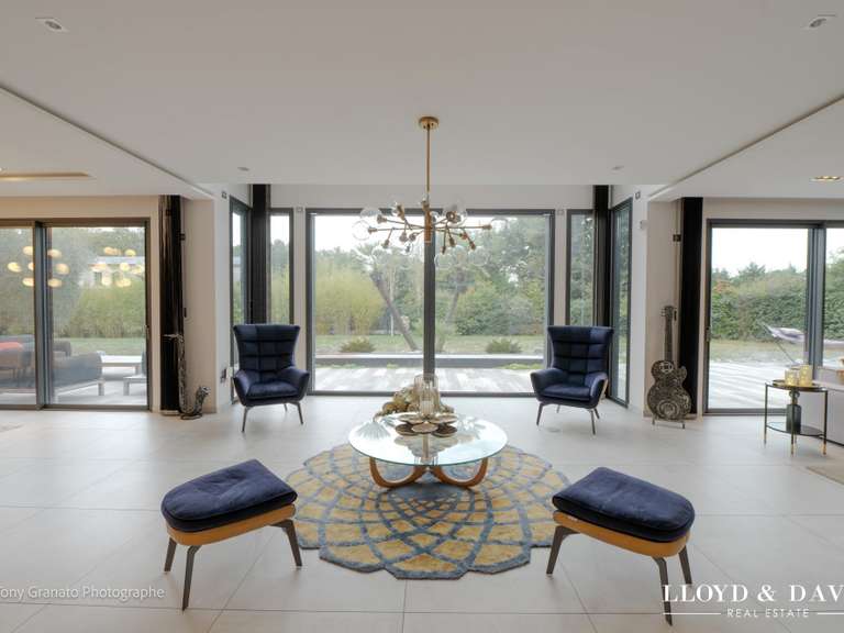 Maison Beauvais - 5 chambres - 400m²