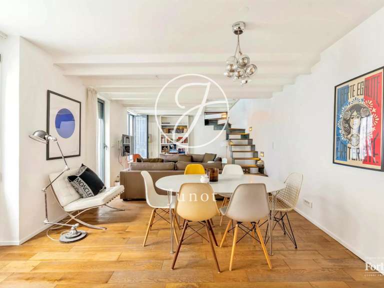 Appartement Paris 18e - 2 chambres - 72m²